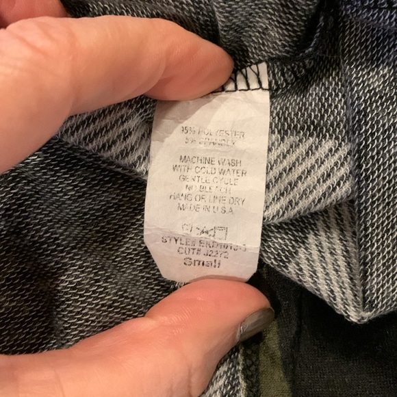 A-Line swing top S black plaid - Picture 5 of 5